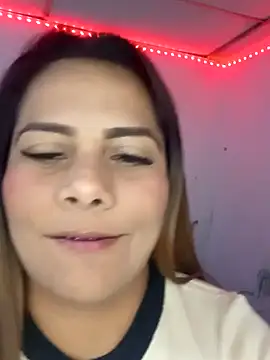 Snapshot of camila_rogue chatting on September 2025 01:49:02 PM camila rogue online show from September 2025 01:49:02 PM