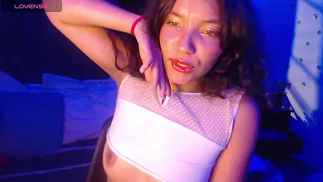 Snapshot of mia_blue01 chatting on November 2025 12:54:01 AM mia blue01 online show from November 2025 12:54:01 AM