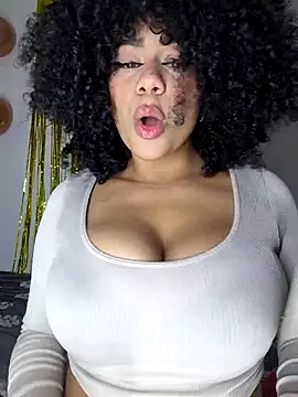 Snapshot of Yerystar chatting on November 2025 09:25:02 PM Yerystar online show from November 2025 09:25:02 PM