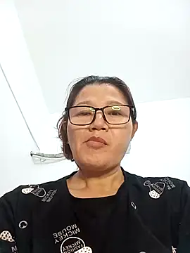 Snapshot of Vina_venus chatting on December 2025 12:40:01 AM Vina venus online show from December 2025 12:40:01 AM