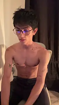 Snapshot of Angel_bunny2 chatting on November 2025 02:22:01 AM Angel bunny2 online show from November 2025 02:22:01 AM