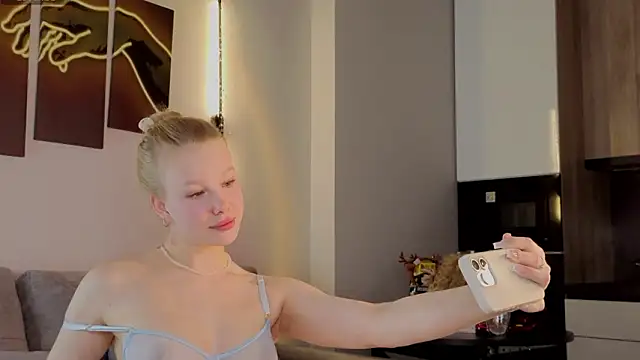 emilyshepar d online show from January 2026 07:40:01 PM