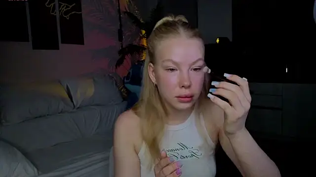 emilyshepar d online show from May 2026 02:18:01 AM