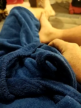 Snapshot of hubbyfun19 chatting on December 2025 03:46:02 AM hubbyfun19 online show from December 2025 03:46:02 AM