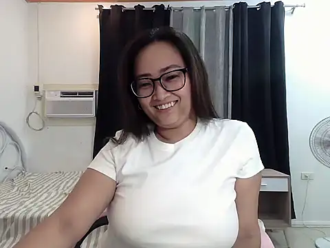 Wetmedaddyxxx online show from June 2026 12:47:02 PM