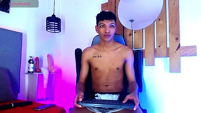 Snapshot of Rick_Wade chatting on November 2025 04:15:01 AM Rick Wade online show from November 2025 04:15:01 AM