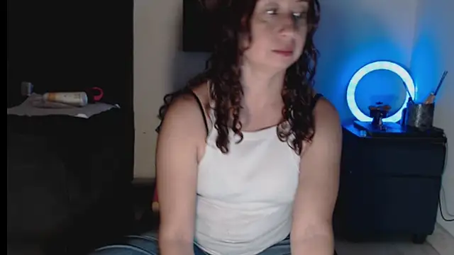 Milf Valeria online show from February 2026 06:57:02 PM