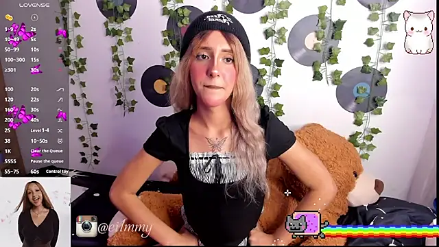 Snapshot of Amy_Moonlight chatting on September 2025 10:53:01 PM Amy Moonlight online show from September 2025 10:53:01 PM