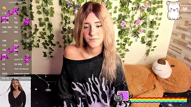 Snapshot of Amy_Moonlight chatting on November 2025 10:15:01 PM Amy Moonlight online show from November 2025 10:15:01 PM