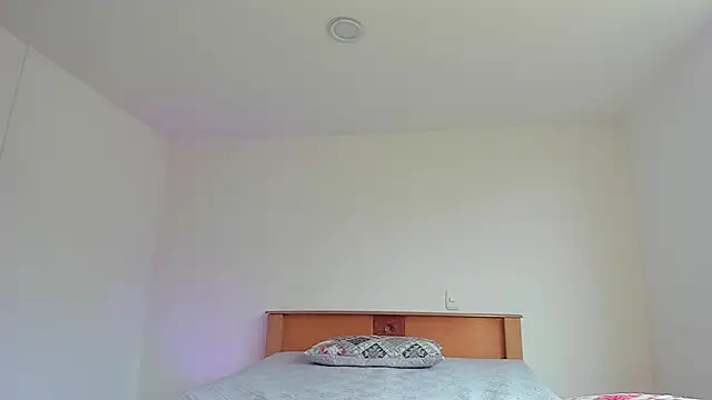 Snapshot of SusanClarck chatting on December 2025 02:00:01 PM SusanClarck online show from December 2025 02:00:01 PM