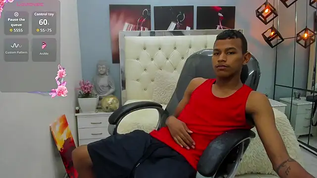 Snapshot of Rory_castro chatting on September 2025 10:53:01 PM Rory castro online show from September 2025 10:53:01 PM