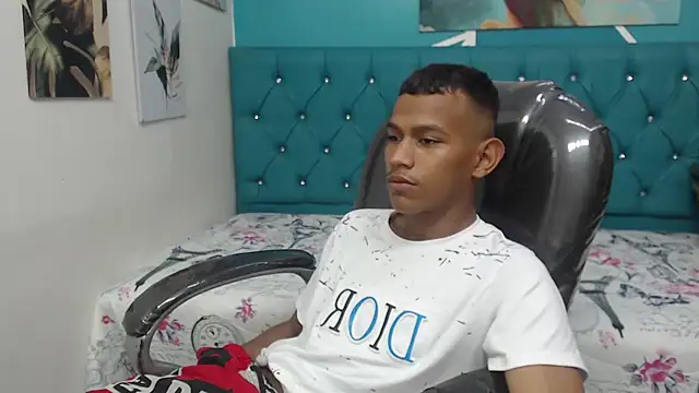 Snapshot of Rory_castro chatting on October 2025 10:51:02 PM Rory castro online show from October 2025 10:51:02 PM