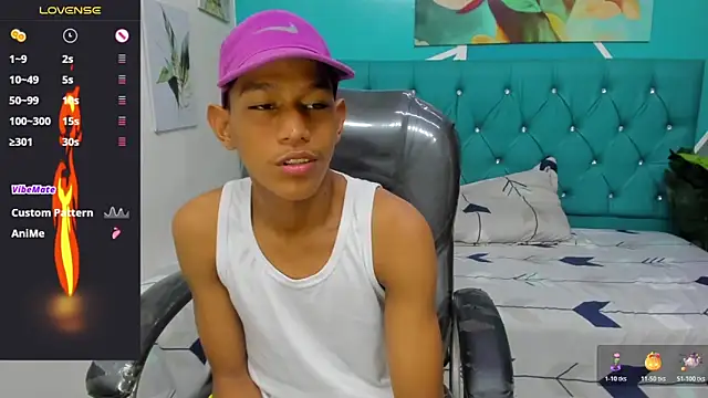 Snapshot of Rory_castro chatting on October 2025 10:45:02 PM Rory castro online show from October 2025 10:45:02 PM