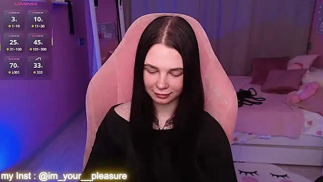 Snapshot of Michela_Fruet chatting on March 2026 01:07:02 AM Michela Fruet online show from March 2026 01:07:02 AM