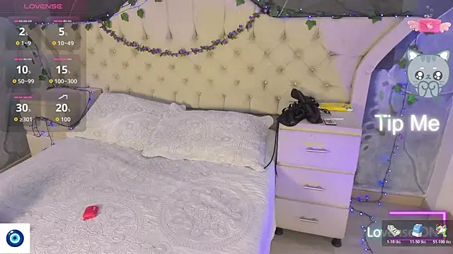 AmbarFoxx  online show from November 2025 09:08:02 AM