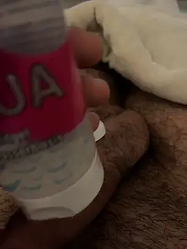 Snapshot of boran72 chatting on December 2025 06:12:01 PM boran72 online show from December 2025 06:12:01 PM