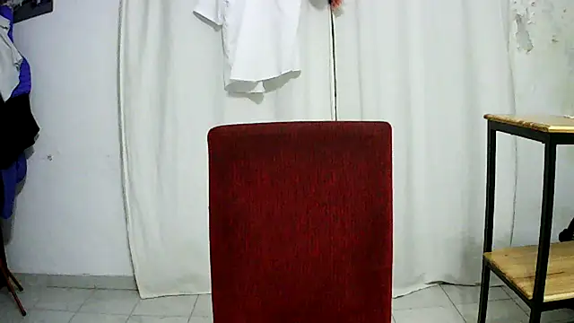 Bradd 32 online show from November 2025 03:29:02 AM