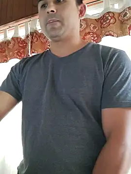 Bradd 32 online show from February 2026 12:08:02 PM