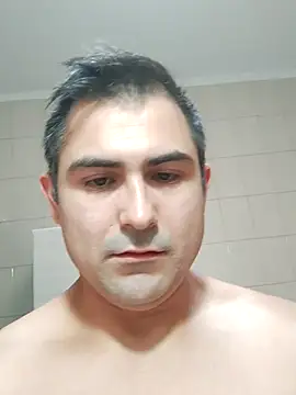 Bradd 32 online show from February 2026 07:54:01 PM