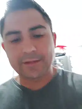 Snapshot of Bradd_32 chatting on May 2026 11:29:02 AM Bradd 32 online show from May 2026 11:29:02 AM