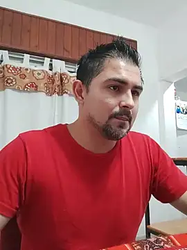 Snapshot of Bradd_32 chatting on May 2026 02:40:02 AM Bradd 32 online show from May 2026 02:40:02 AM