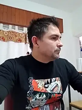 Snapshot of Bradd_32 chatting on May 2026 12:01:02 PM Bradd 32 online show from May 2026 12:01:02 PM