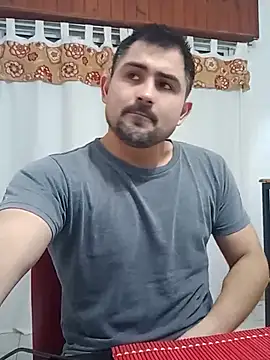 Snapshot of Bradd_32 chatting on June 2026 03:18:01 AM Bradd 32 online show from June 2026 03:18:01 AM