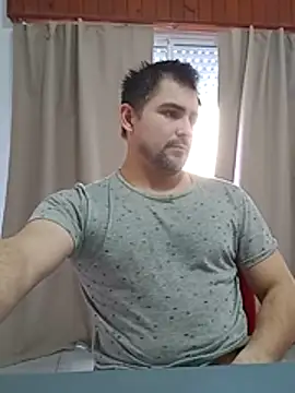 Snapshot of Bradd_32 chatting on July 2026 07:05:02 PM Bradd 32 online show from July 2026 07:05:02 PM