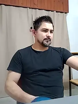 Snapshot of Bradd_32 chatting on July 2026 07:01:02 AM Bradd 32 online show from July 2026 07:01:02 AM