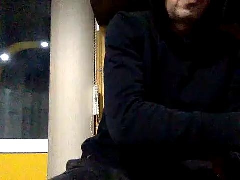 adiluci1 online show from December 2025 03:24:01 AM