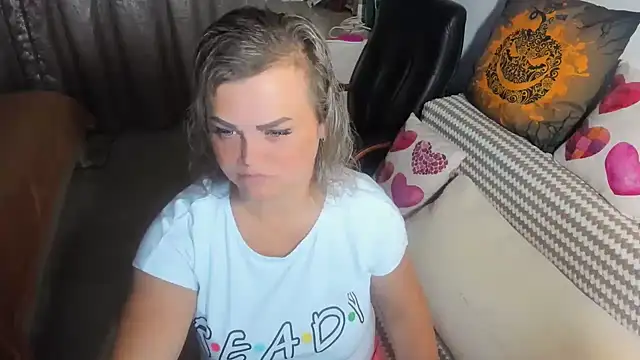 MildMature online show from September 2025 09:17:02 PM