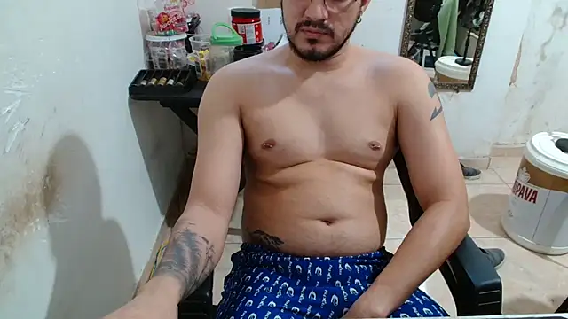 Snapshot of Leonino231 chatting on October 2025 04:49:02 PM Leonino231 online show from October 2025 04:49:02 PM