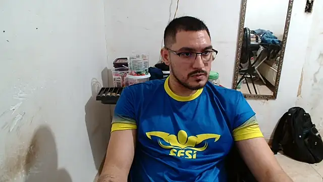 Snapshot of Leonino231 chatting on November 2025 08:41:02 PM Leonino231 online show from November 2025 08:41:02 PM