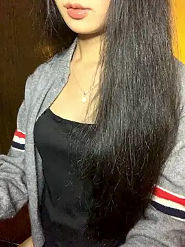 Snapshot of Nhinhi18 chatting on November 2025 04:06:01 PM Nhinhi18 online show from November 2025 04:06:01 PM