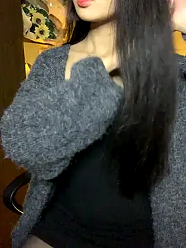 Snapshot of Nhinhi18 chatting on November 2025 03:12:02 PM Nhinhi18 online show from November 2025 03:12:02 PM