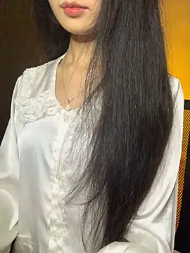 Snapshot of Nhinhi18 chatting on November 2025 03:36:01 PM Nhinhi18 online show from November 2025 03:36:01 PM