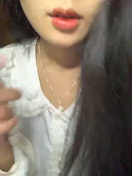 Snapshot of Nhinhi18 chatting on December 2025 02:12:02 PM Nhinhi18 online show from December 2025 02:12:02 PM