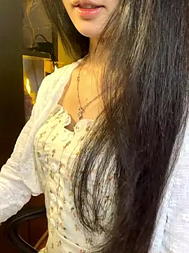 Nhinhi18 online show from March 2026 03:50:01 PM