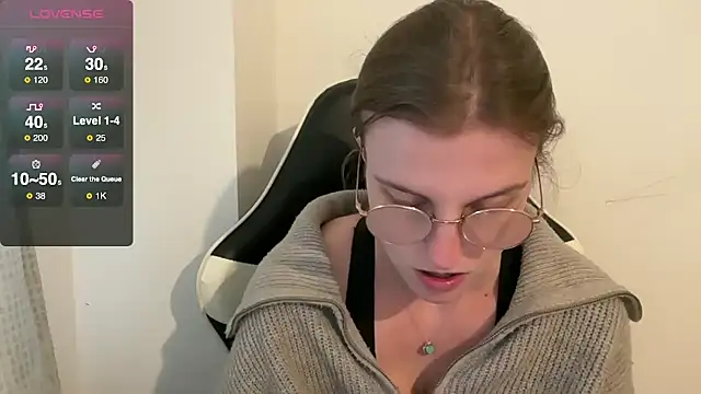 Snapshot of BustyKellyXXX chatting on November 2025 03:35:01 PM BustyKellyXXX online show from November 2025 03:35:01 PM