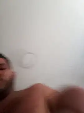 Snapshot of Frank0021 chatting on December 2025 03:40:02 PM Frank0021 online show from December 2025 03:40:02 PM