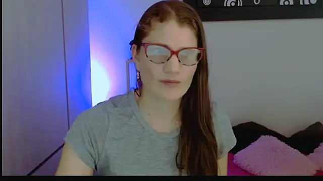 Snapshot of Camila-ventura chatting on May 2026 01:06:01 PM Camila-ventura online show from May 2026 01:06:01 PM