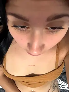 Snapshot of lucy_grey25 chatting on November 2025 04:19:02 PM lucy grey25 online show from November 2025 04:19:02 PM