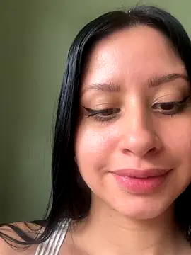 Snapshot of lucy_grey25 chatting on November 2025 03:11:02 PM lucy grey25 online show from November 2025 03:11:02 PM