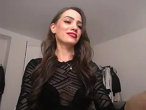 Snapshot of AlienaMoore chatting on July 2026 02:38:01 AM AlienaMoore online show from July 2026 02:38:01 AM