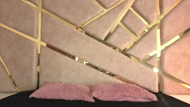 Zafiro claire online show from December 2025 06:48:02 PM