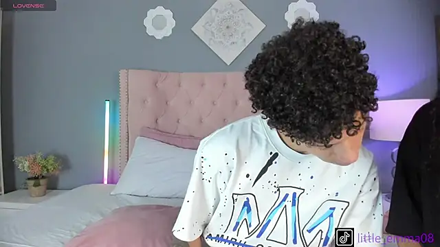 Joe And Emma online show from October 2025 10:18:01 PM