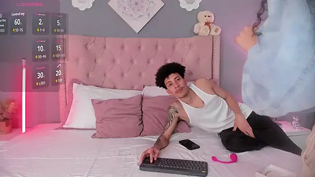 Joe And Emma online show from December 2025 04:10:01 AM