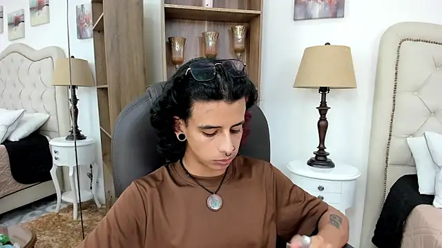 Ibratxandy online show from February 2026 09:08:01 PM