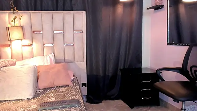 Hanzking01 online show from November 2025 10:58:02 AM