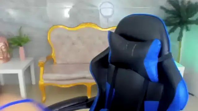 Snapshot of venuss09_s chatting on October 2025 01:35:02 PM venuss09 s online show from October 2025 01:35:02 PM